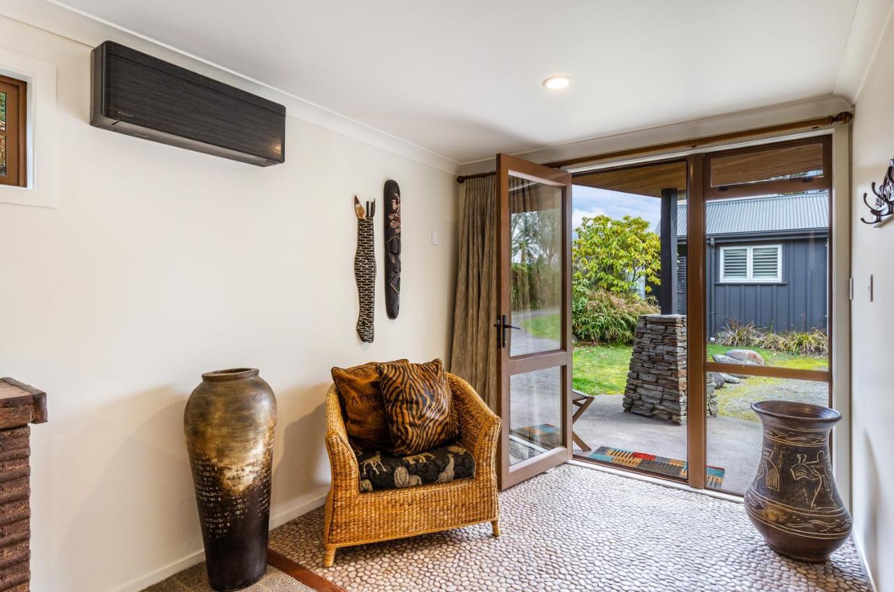 Turangi Trout Lodge Esterno foto