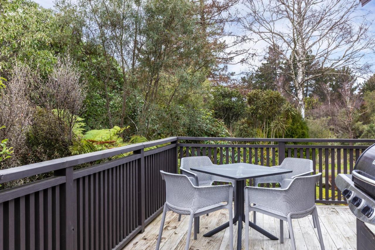 Turangi Trout Lodge Esterno foto
